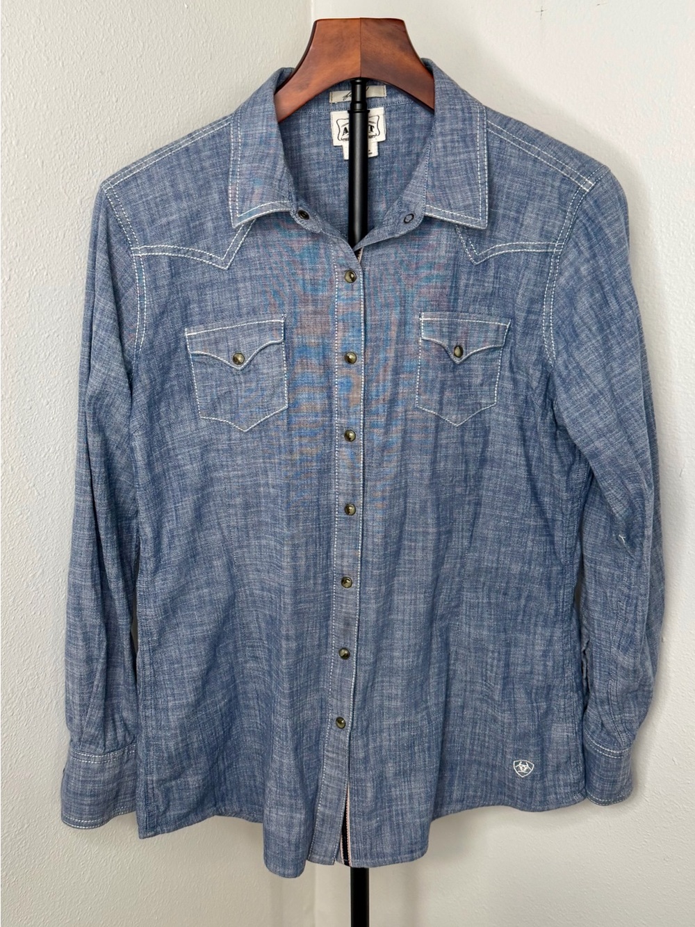 Ariat Fitted Blue Chambray Western Button-Down Shirt Size Large
